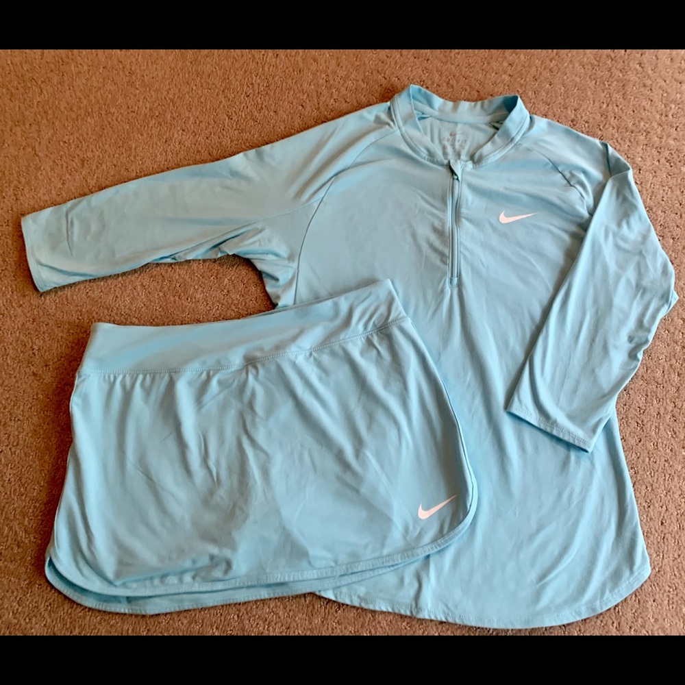 EUC Nike court tennis skirt and top wms Med
